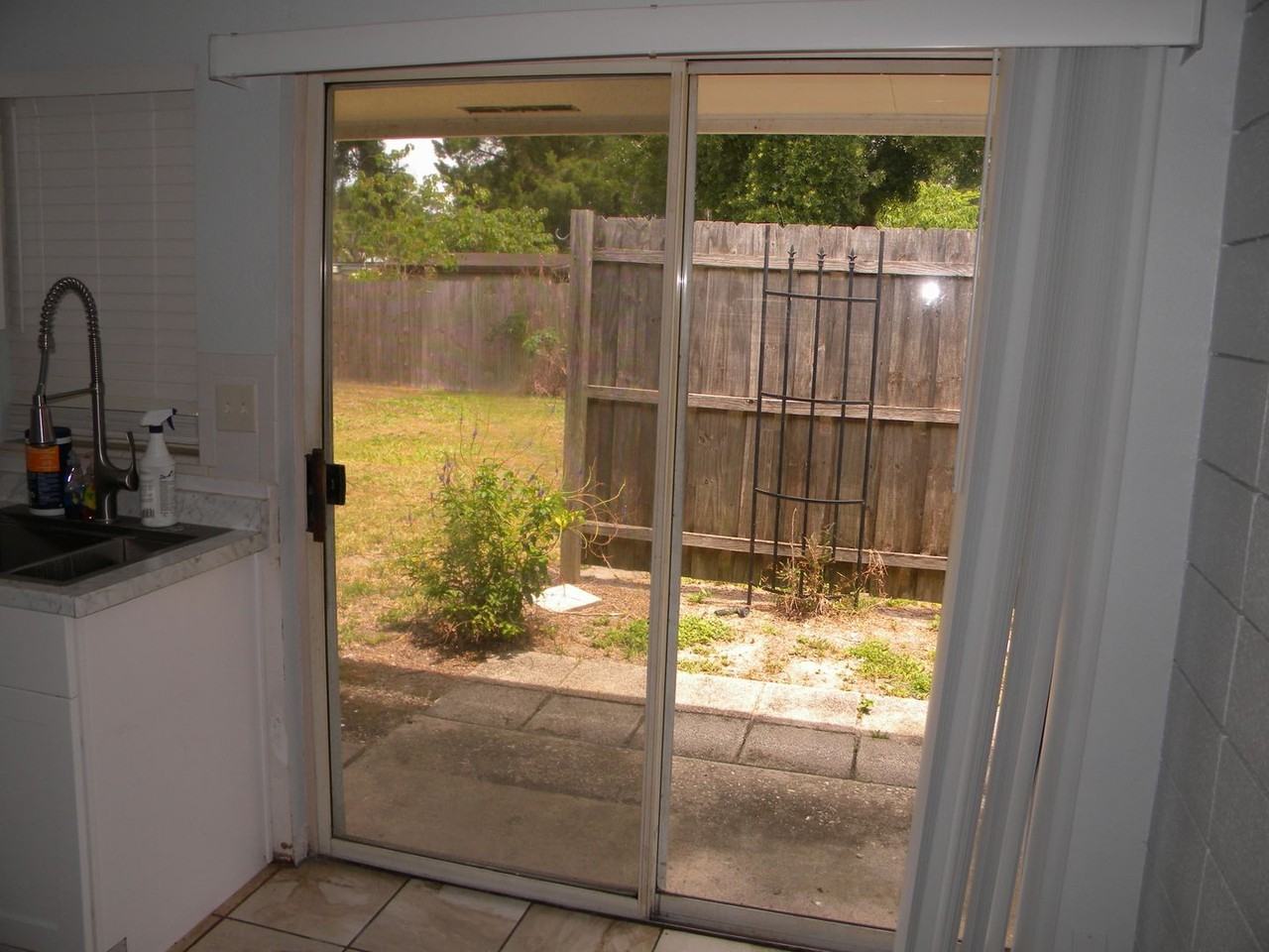 1031 Royal Palm Ave #3 - Photo 5 of 18