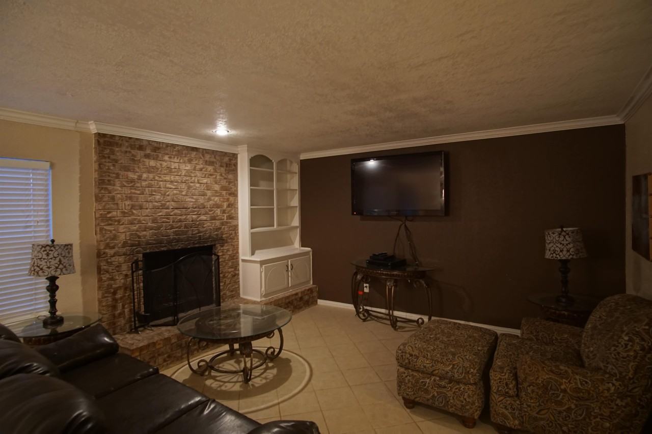 6419 Nw 63rd St #1 - Photo 6 of 12