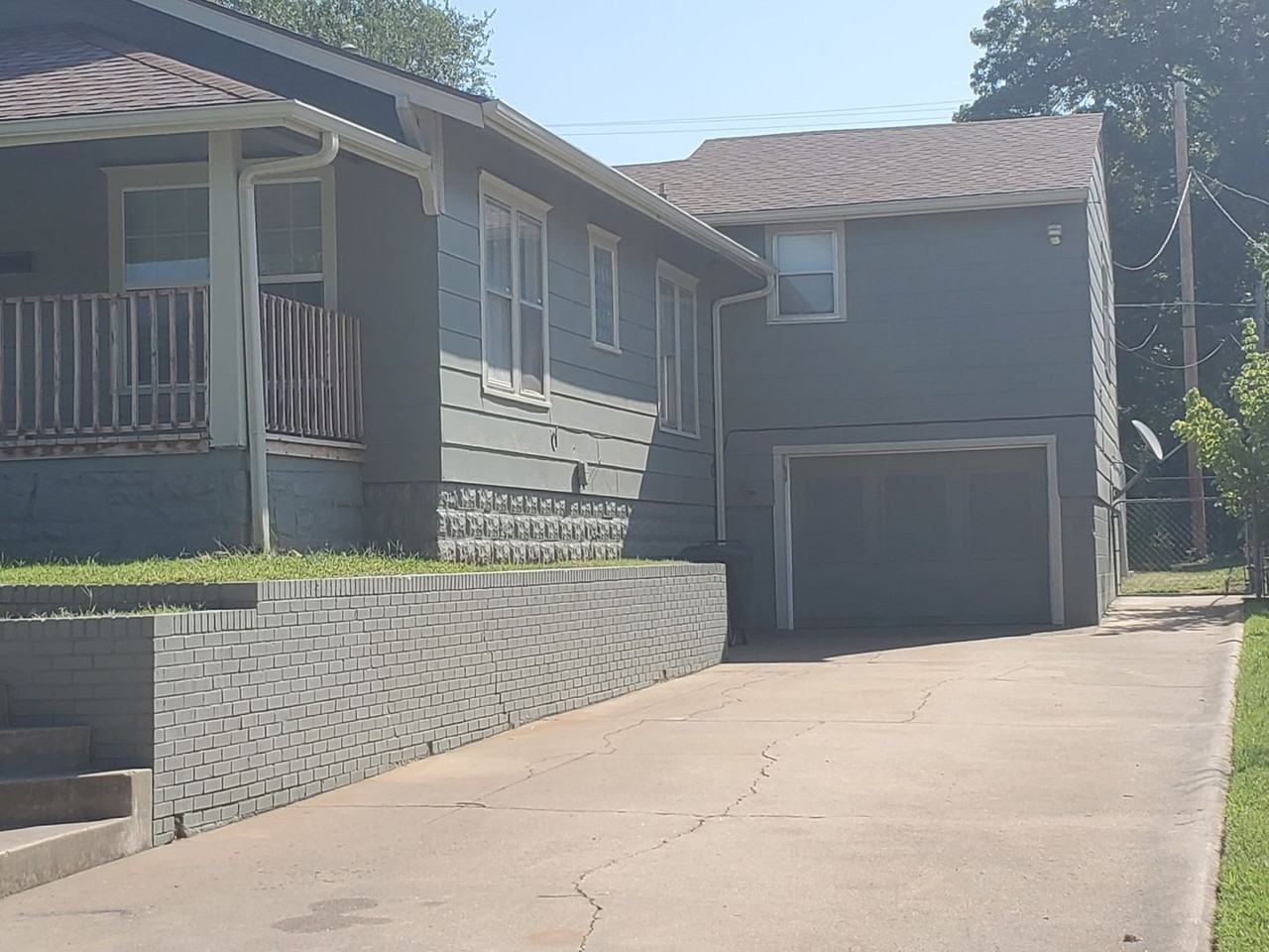 1219 N Garfield Ave - Photo 3 of 50