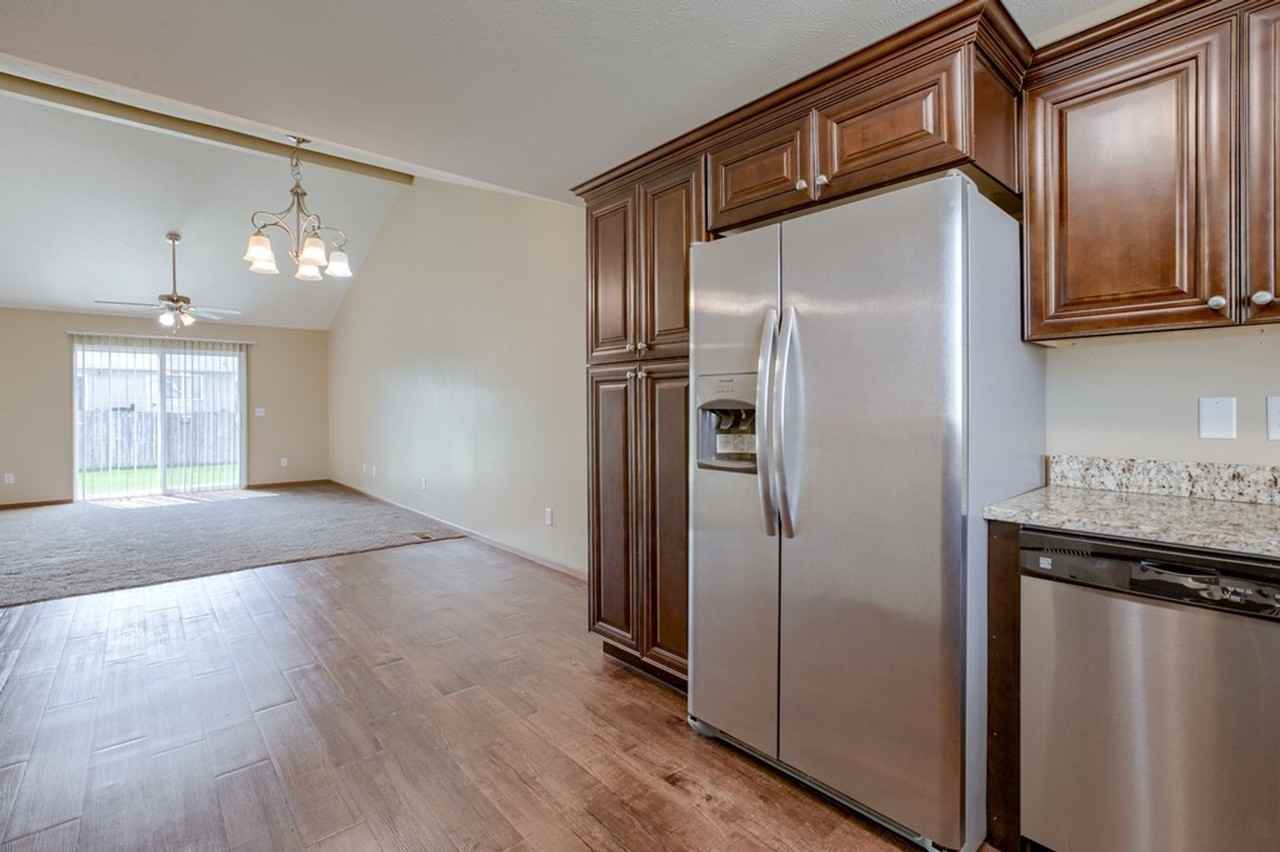 3117 N 90th St - Photo 3 of 26
