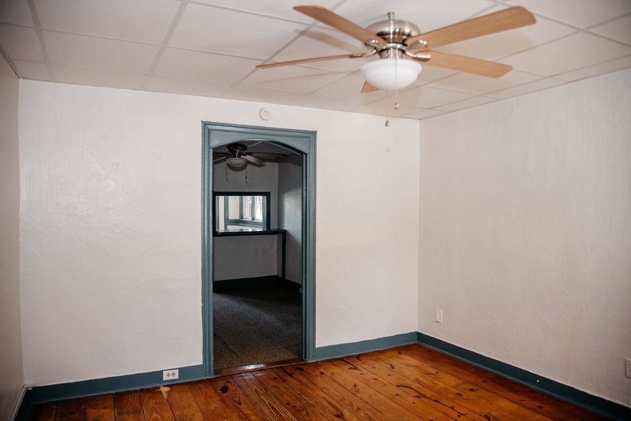 346 Pine St - Photo 3 of 15