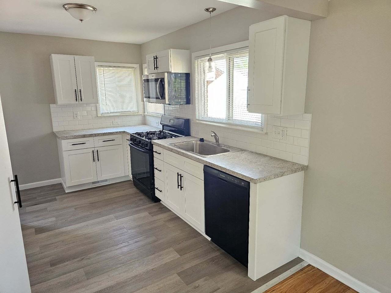 26926 Dover #1 - Photo 4 of 27