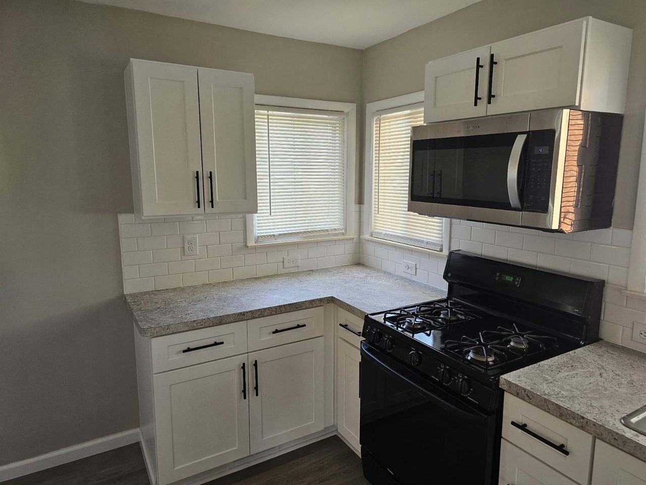 26926 Dover #1 - Photo 5 of 27