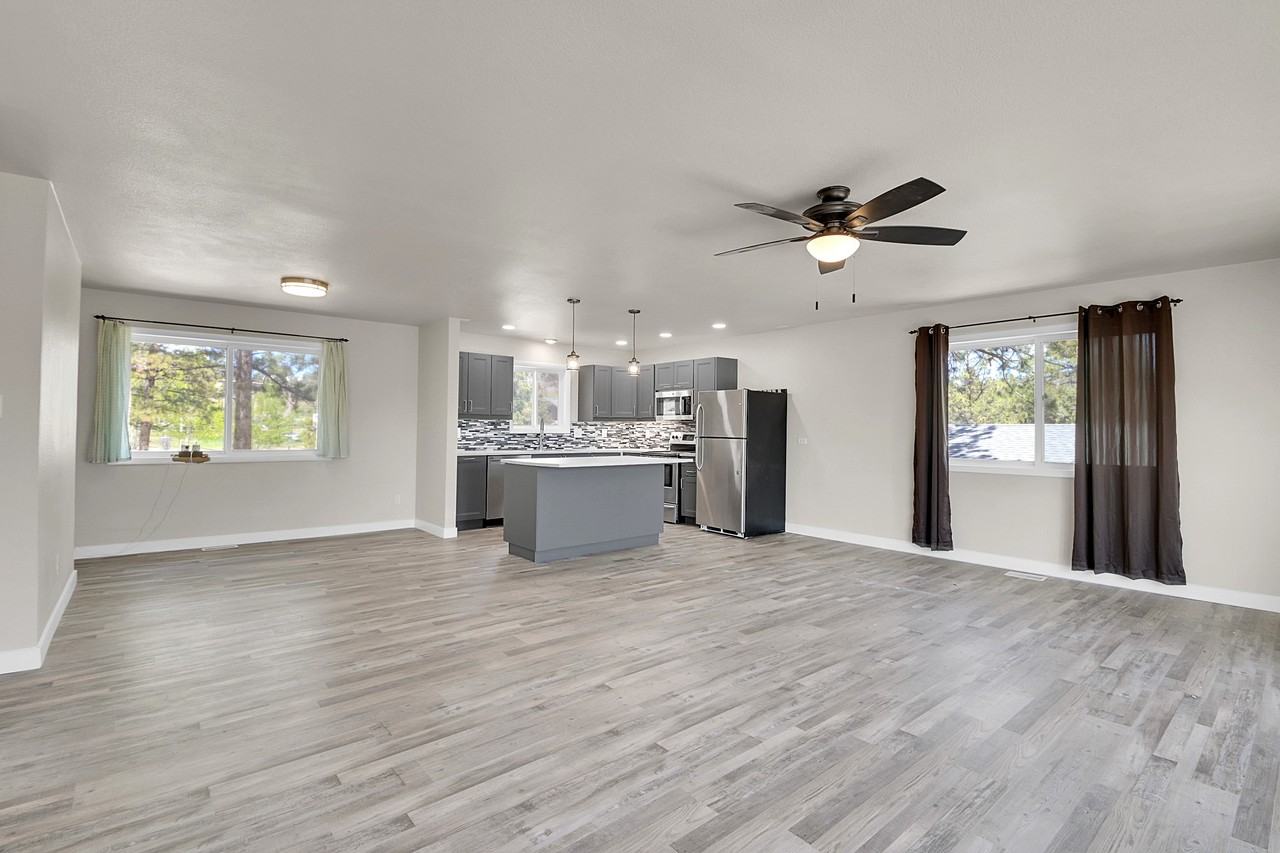 91 Sun Way #1 - Photo 2 of 33