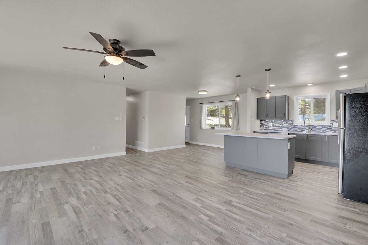 91 Sun Way #1 - Photo 3 of 33