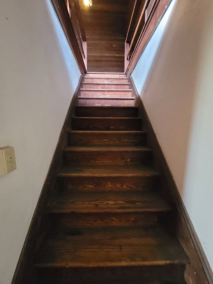 Ferdinand,SW,809 - Photo 2 of 2