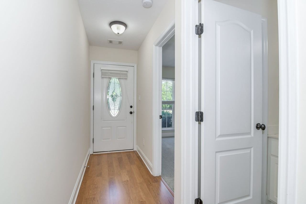 804 Bryan Cir - Photo 5 of 24