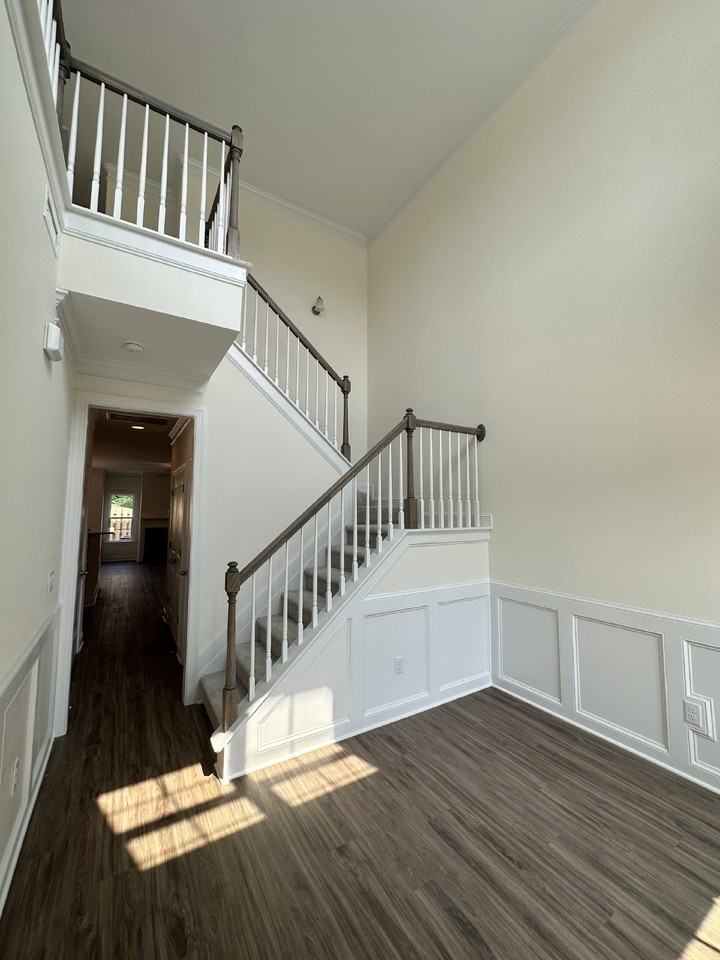 103 St Michael Dr - Photo 2 of 41