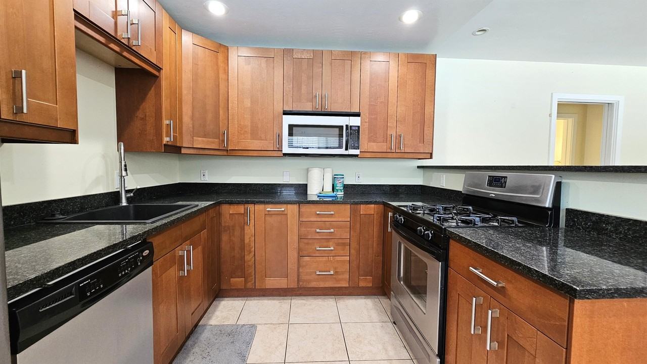 4120 Kansas St #9 - Photo 6 of 29