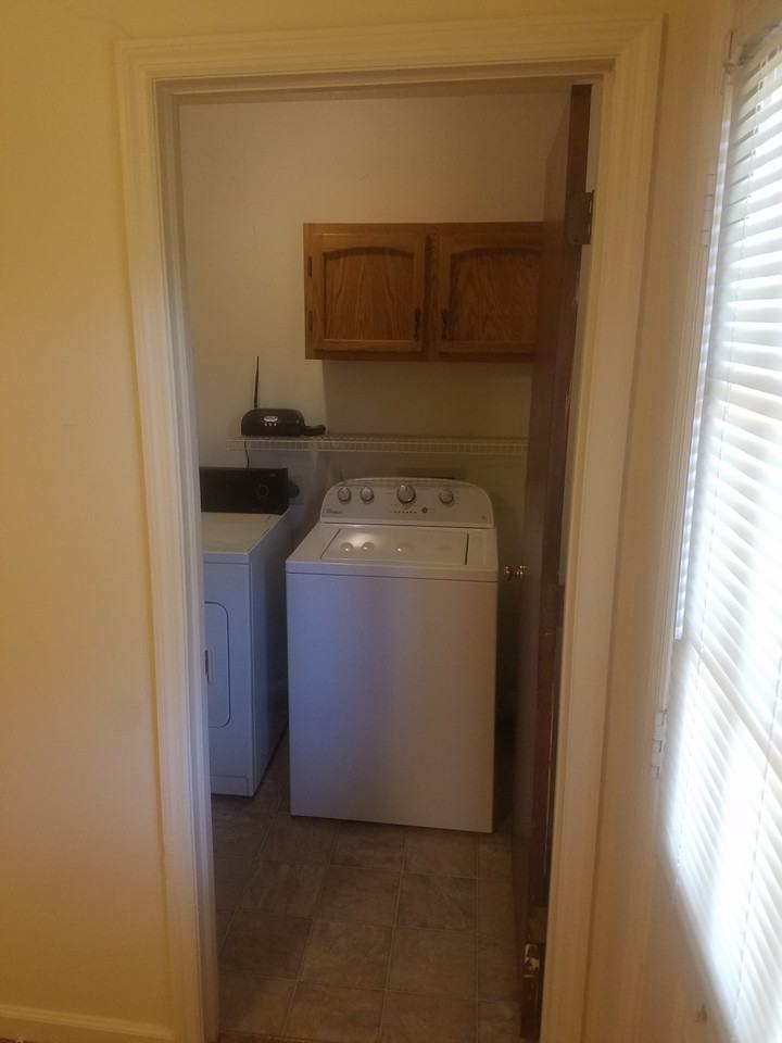 101 Maplehill Dr #2 - Photo 2 of 4