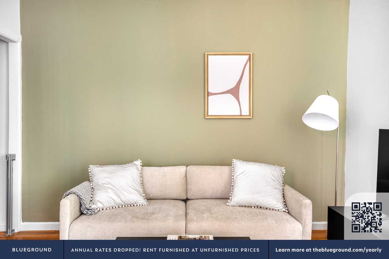 423 16th Street #928 - Photo 3 of 28