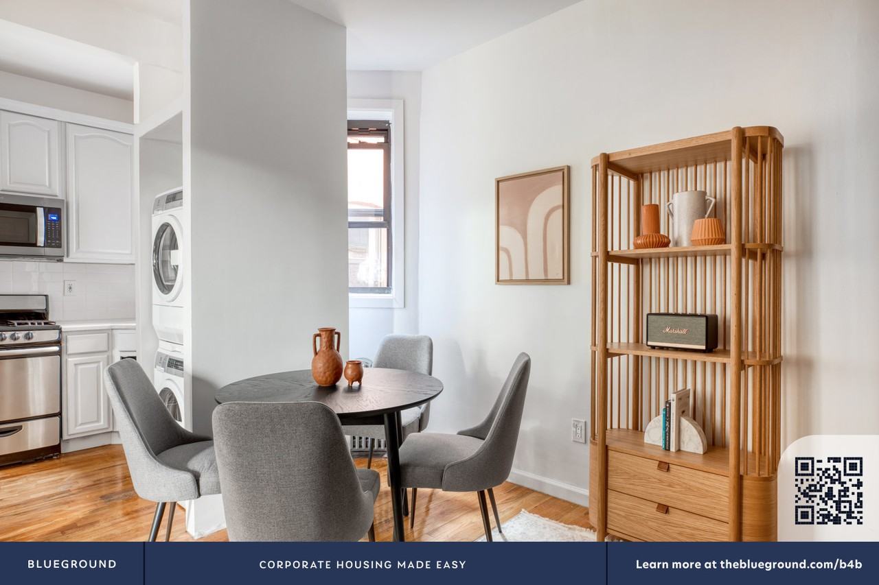 423 16th Street #928 - Photo 5 of 28