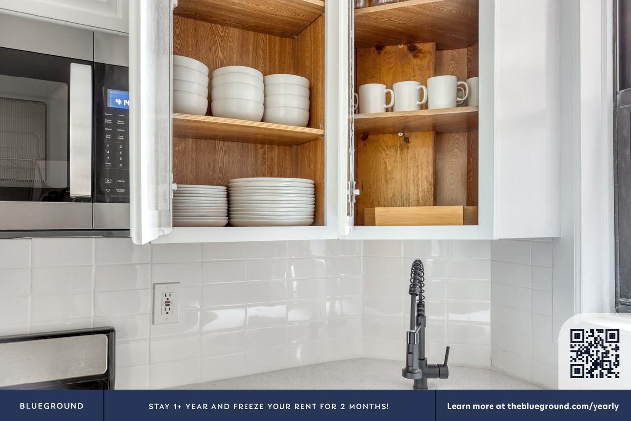 423 16th Street #928 - Photo 7 of 28