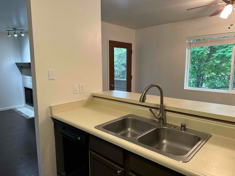 1930 Congress Cir #2 - Photo 2 of 11