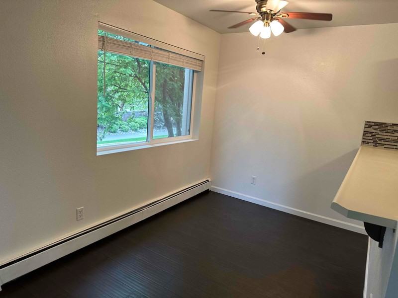 1930 Congress Cir #2 - Photo 4 of 11