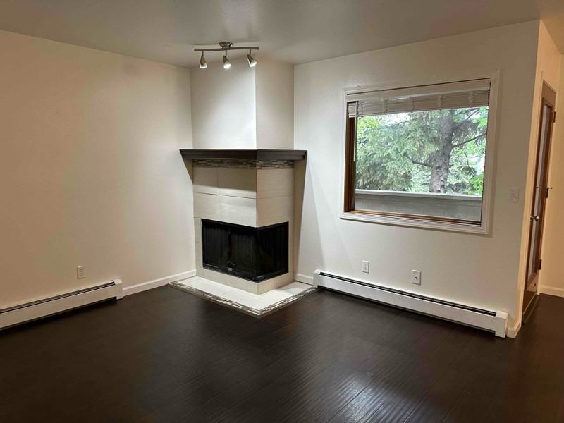 1930 Congress Cir #2 - Photo 6 of 11