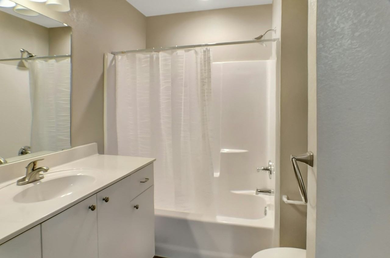 600 Ashland Avenue, Unit 2 - Photo 7 of 12