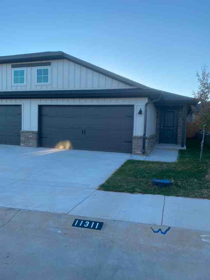 11311 Breckenridge Ln #1 - Photo 3 of 27