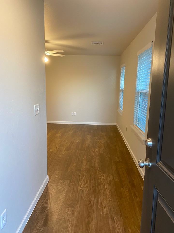 11311 Breckenridge Ln #1 - Photo 4 of 27