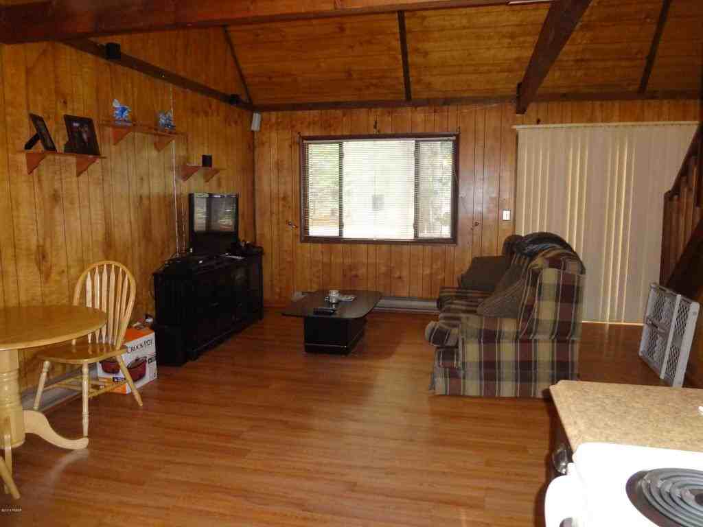 1018 Red Cedar Rd - Photo 3 of 13