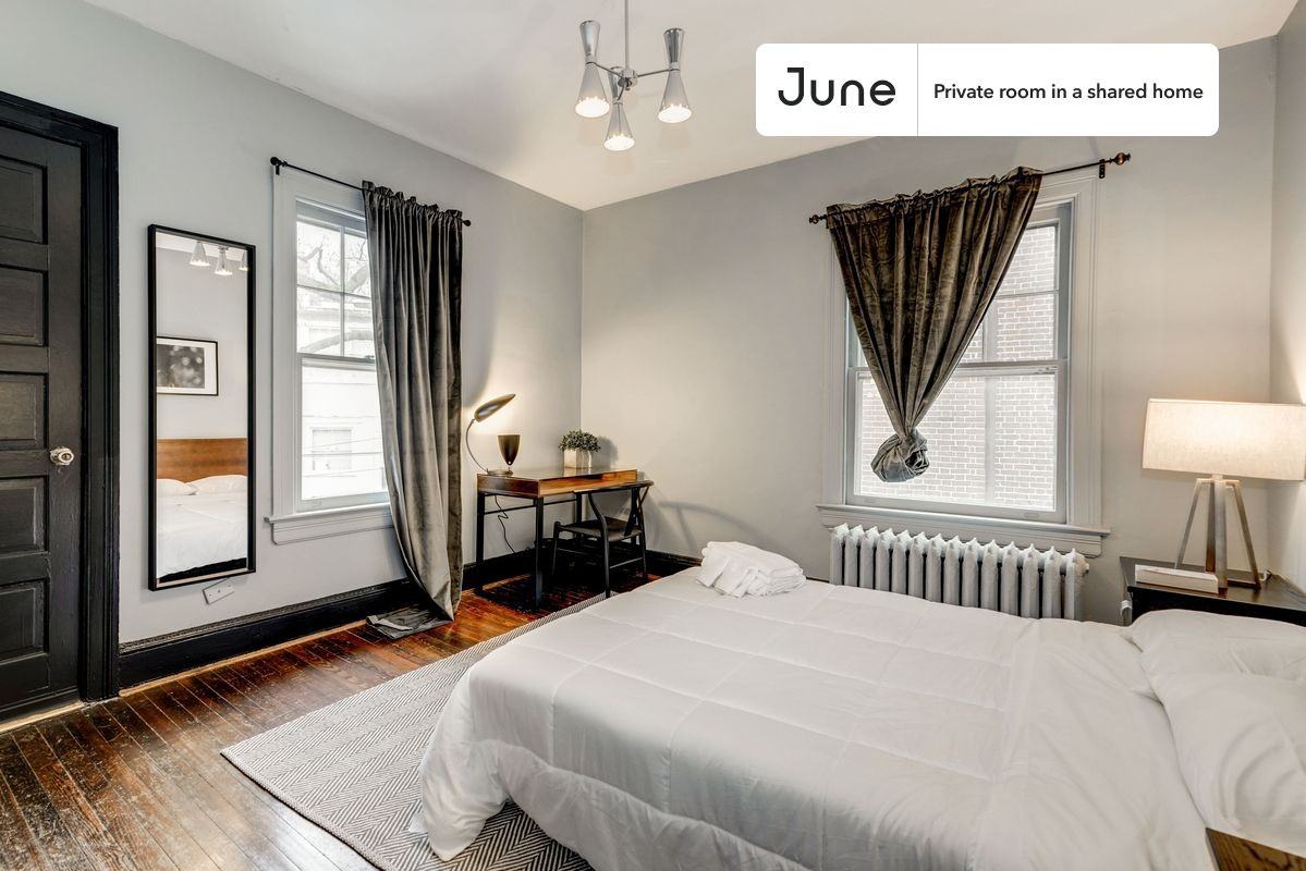 2270 Cathedral Ave Nw #2C - Photo 4 of 18