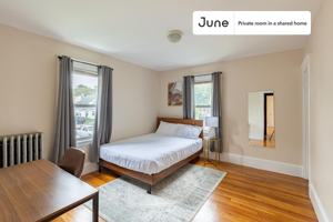 featured image of 90 Harriet St #C