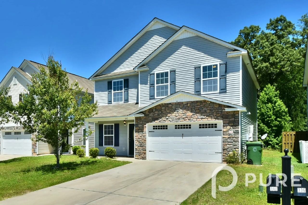 340 Longfellows Ln Elgin SC 29045-7126 - Photo 3 of 44