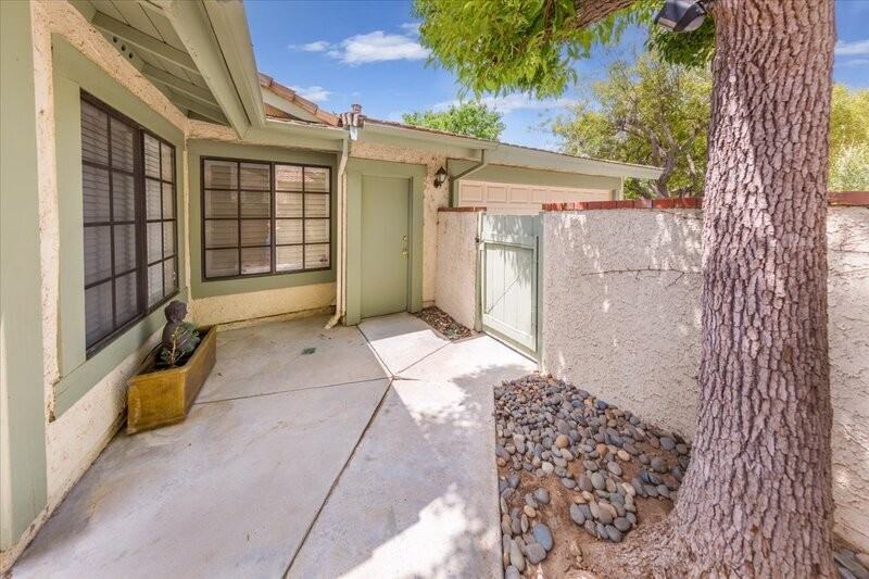 26076 Viento Ct - Photo 3 of 23