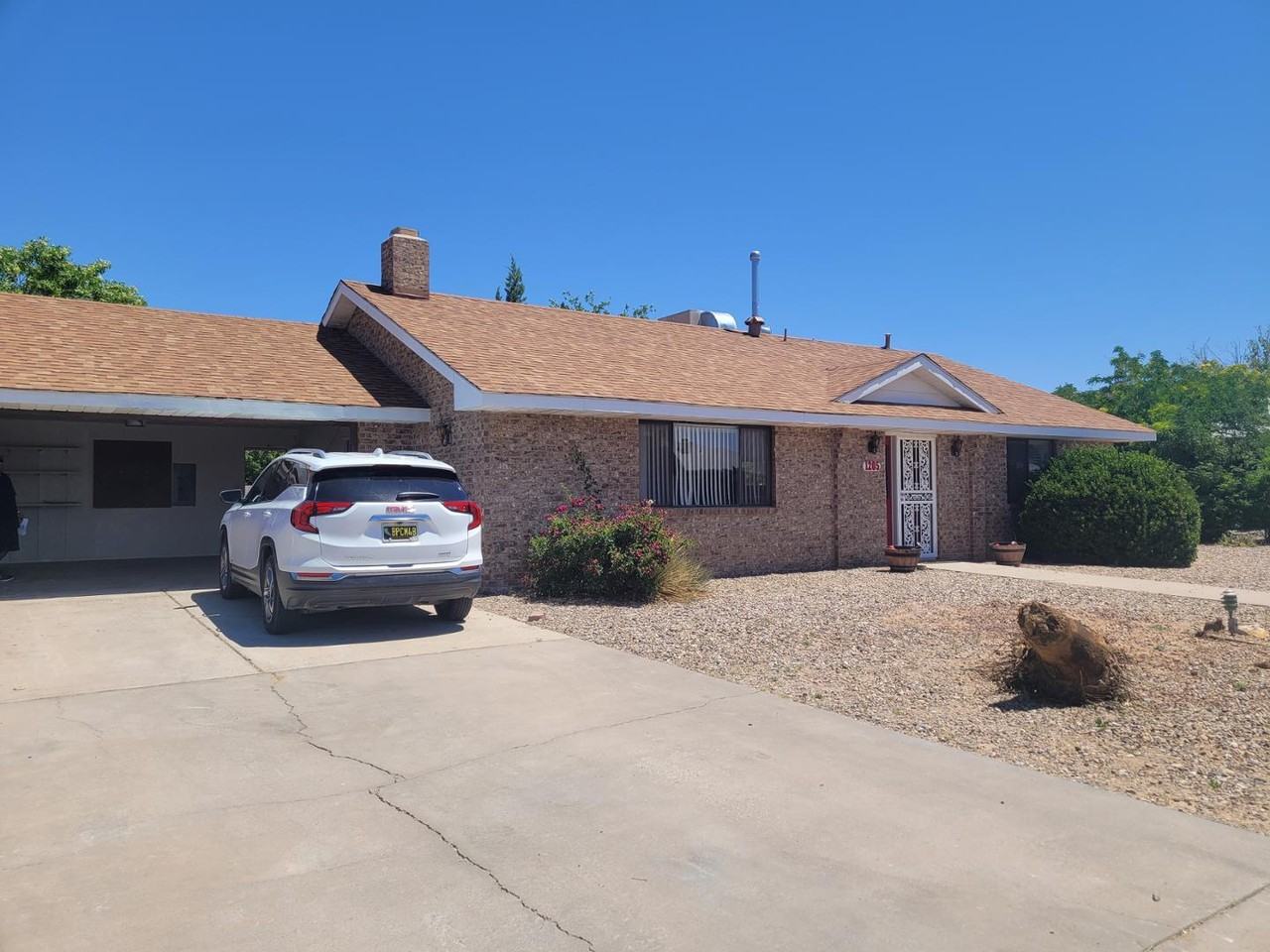 1205 Perion Dr - Photo 3 of 9