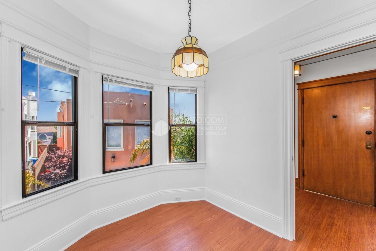 245 Benton Ave - Photo 3 of 31