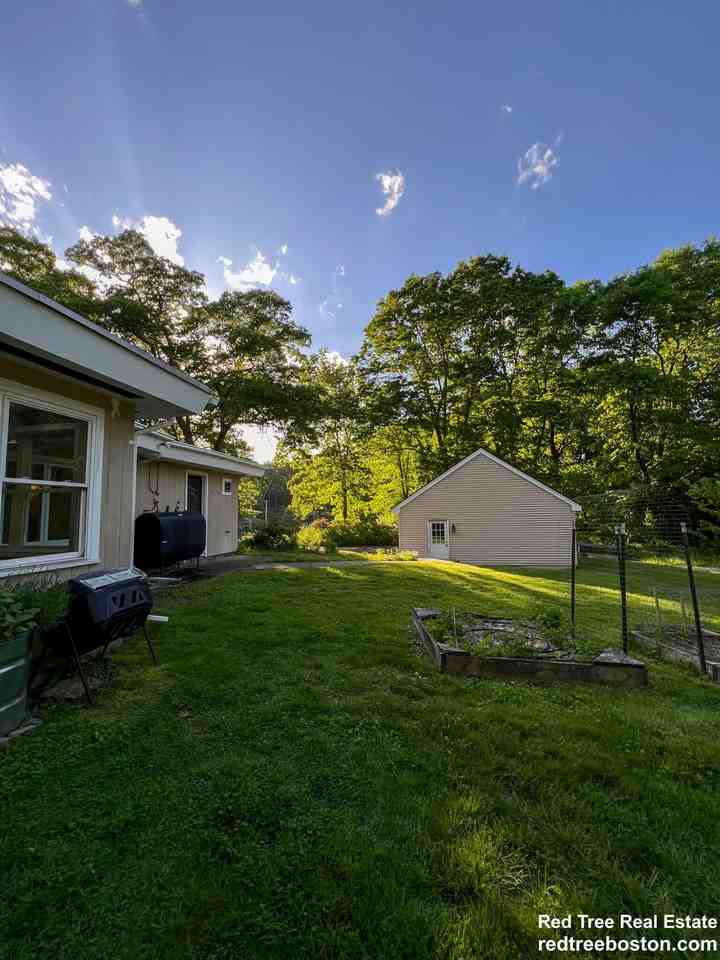 172 Brigham Hill Rd - Photo 3 of 34