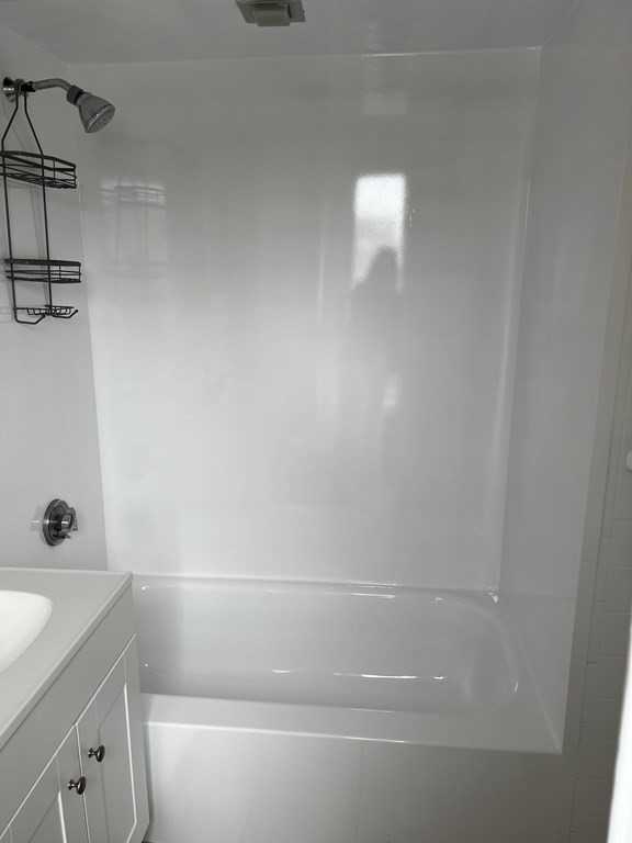 452 Main St #1 - Photo 4 of 10