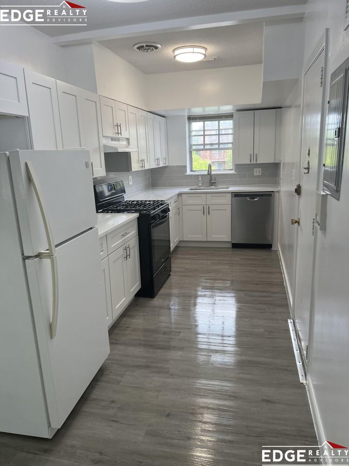 207 Lake Shore Rd #3 - Photo 2 of 9