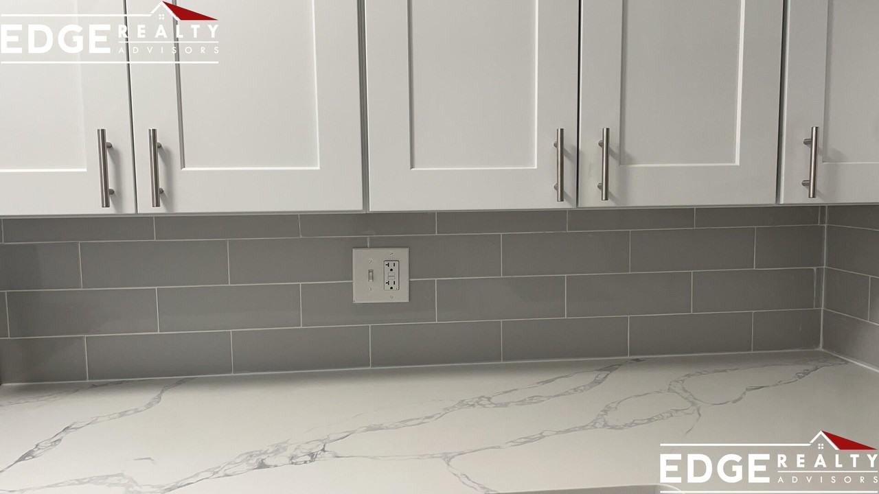 207 Lake Shore Rd #3 - Photo 3 of 9