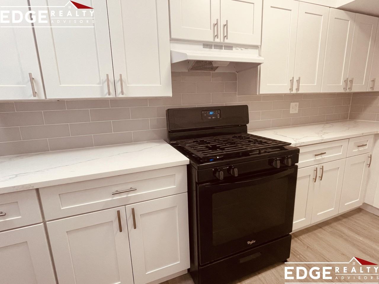 207 Lake Shore Rd #3 - Photo 4 of 9