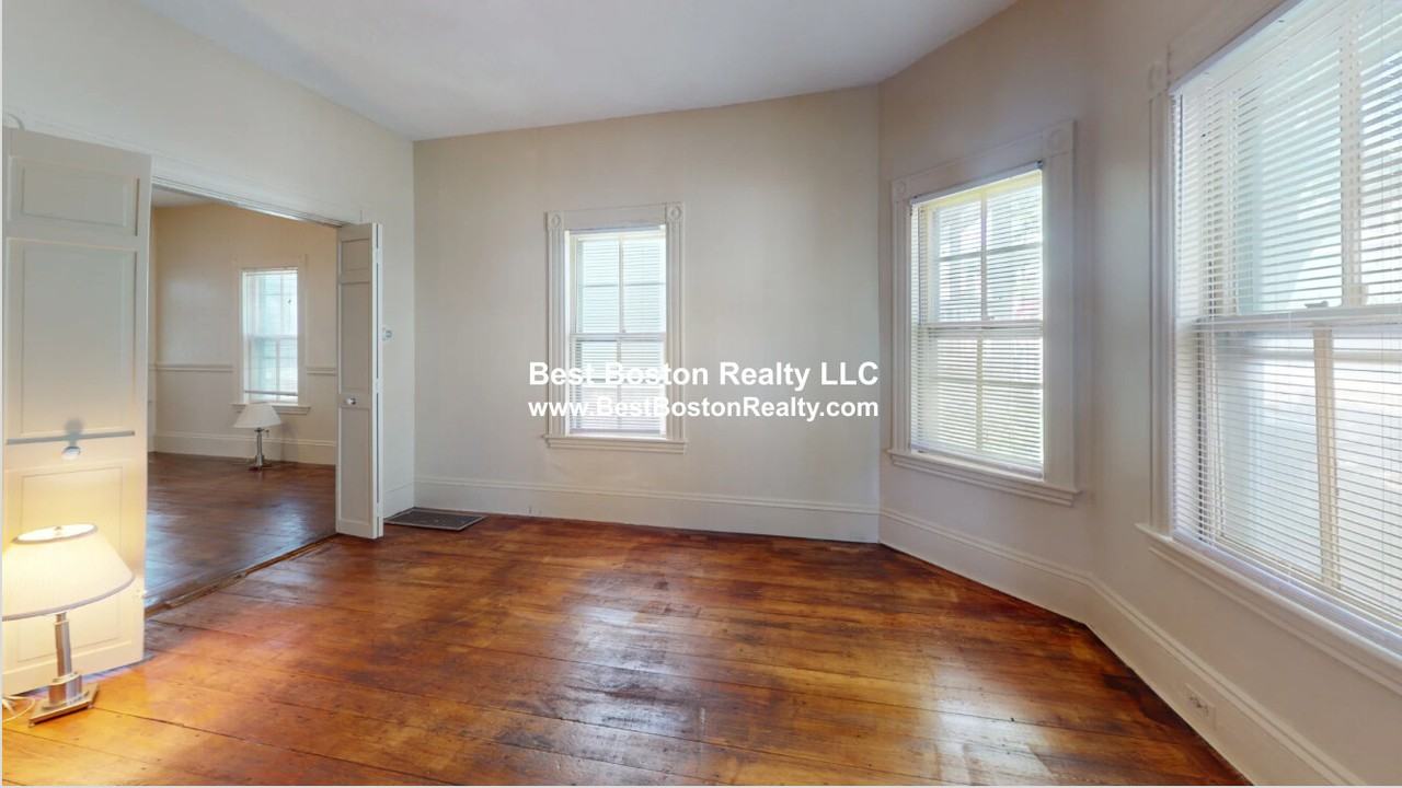 124 Jefferson Ave #1 - Photo 2 of 9