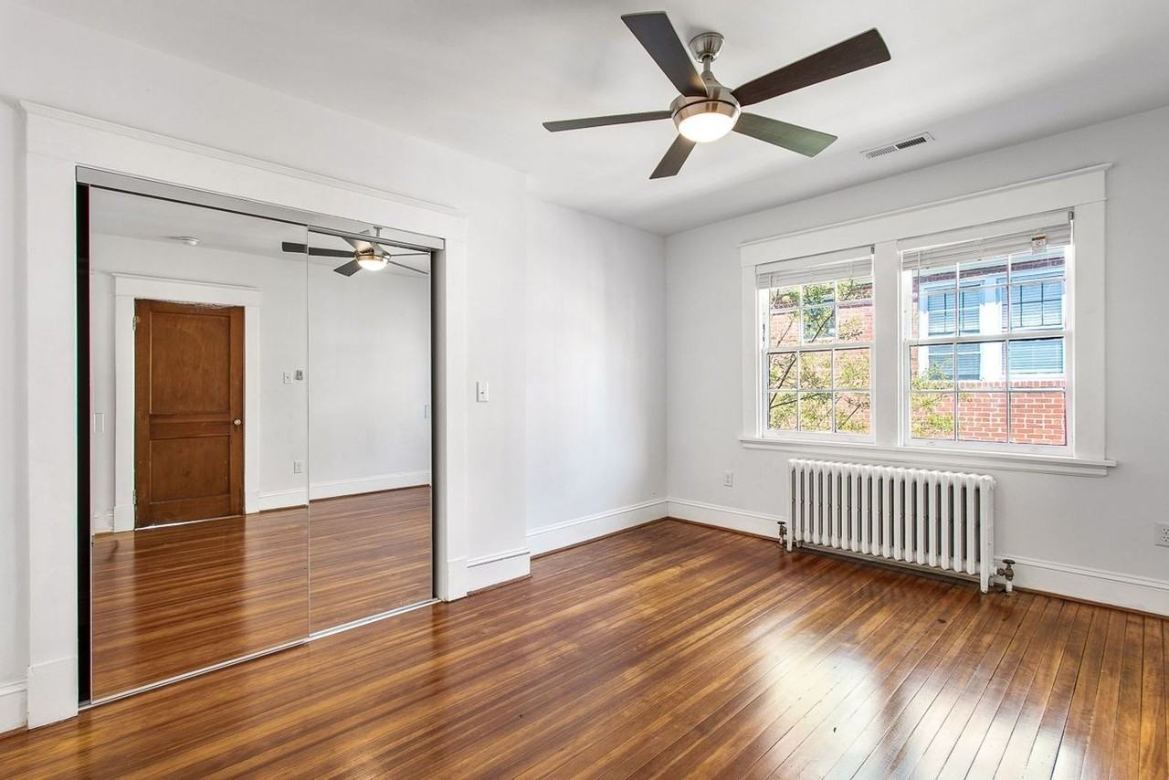 3227 Hanes Ave - Photo 2 of 14