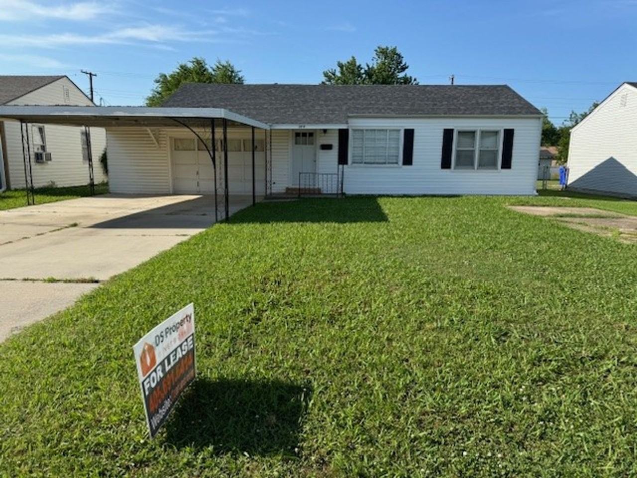 109 West Haddock Street - Photo 2 of 20