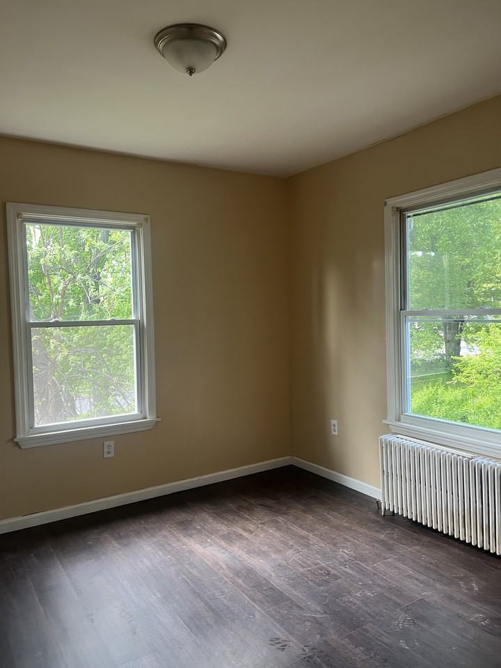 497 Edgewood St #2ndFL - Photo 3 of 14