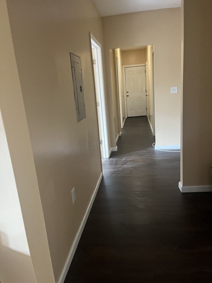 497 Edgewood St #2ndFL - Photo 4 of 14