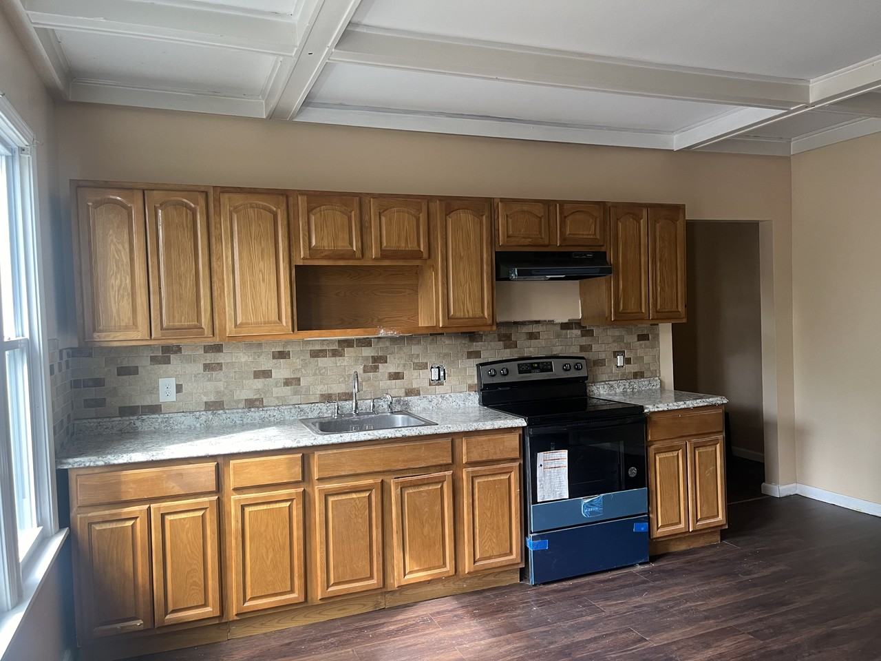 497 Edgewood St #2ndFL - Photo 7 of 14
