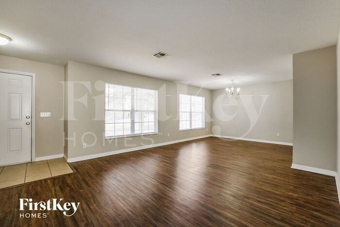 642 Skyridge Rd - Photo 2 of 16