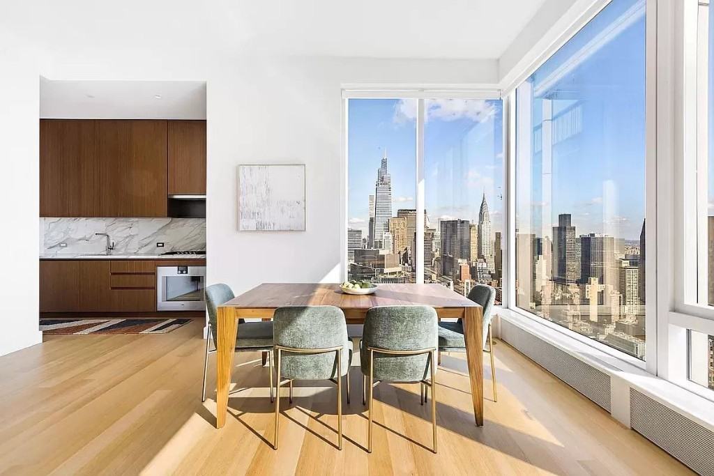 E 30th St #45C - Photo 3 of 9