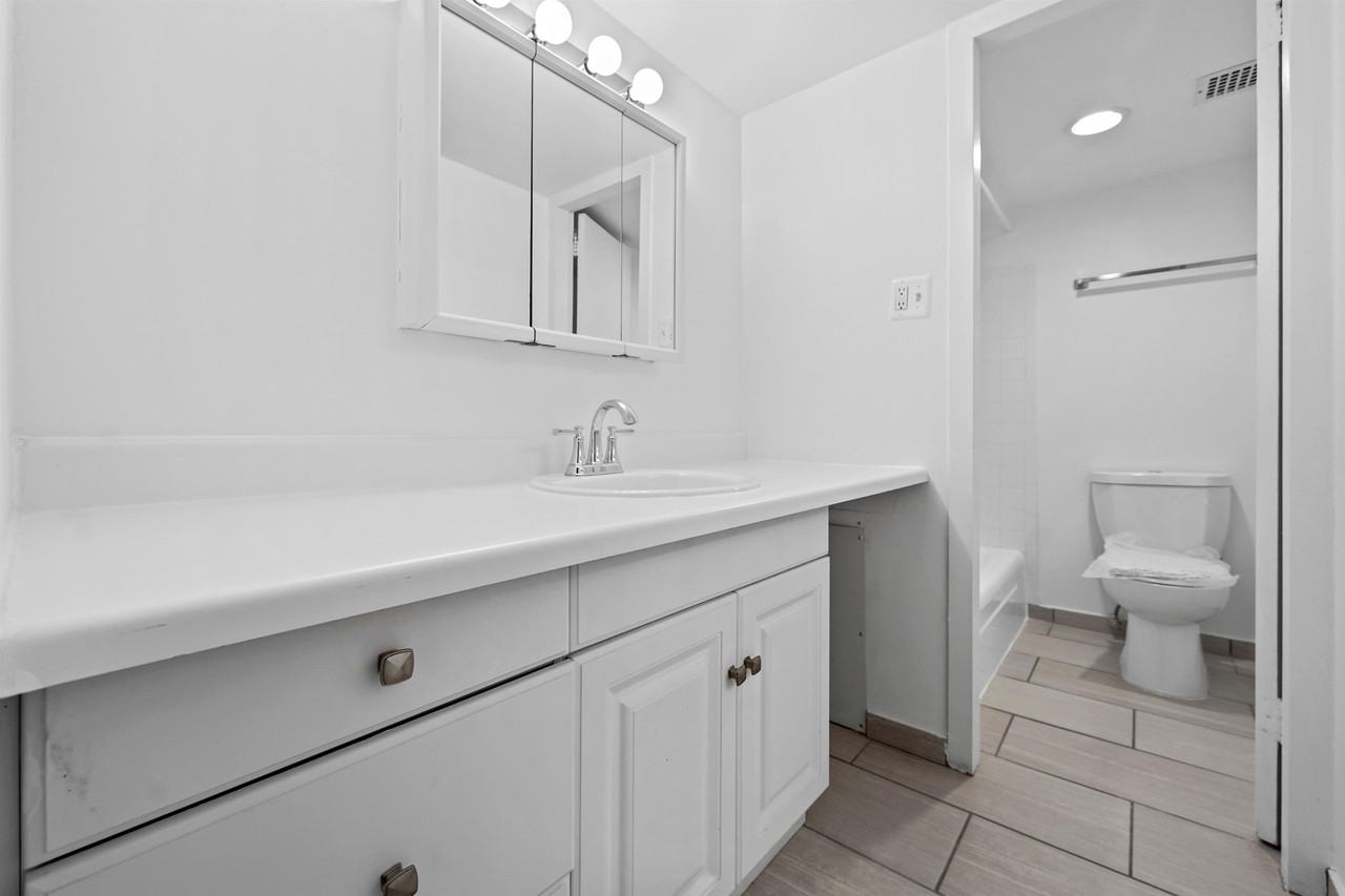 Landmark Towers - Photo 5 of 50