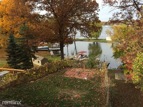 594 Heights Rd - Photo 3 of 8