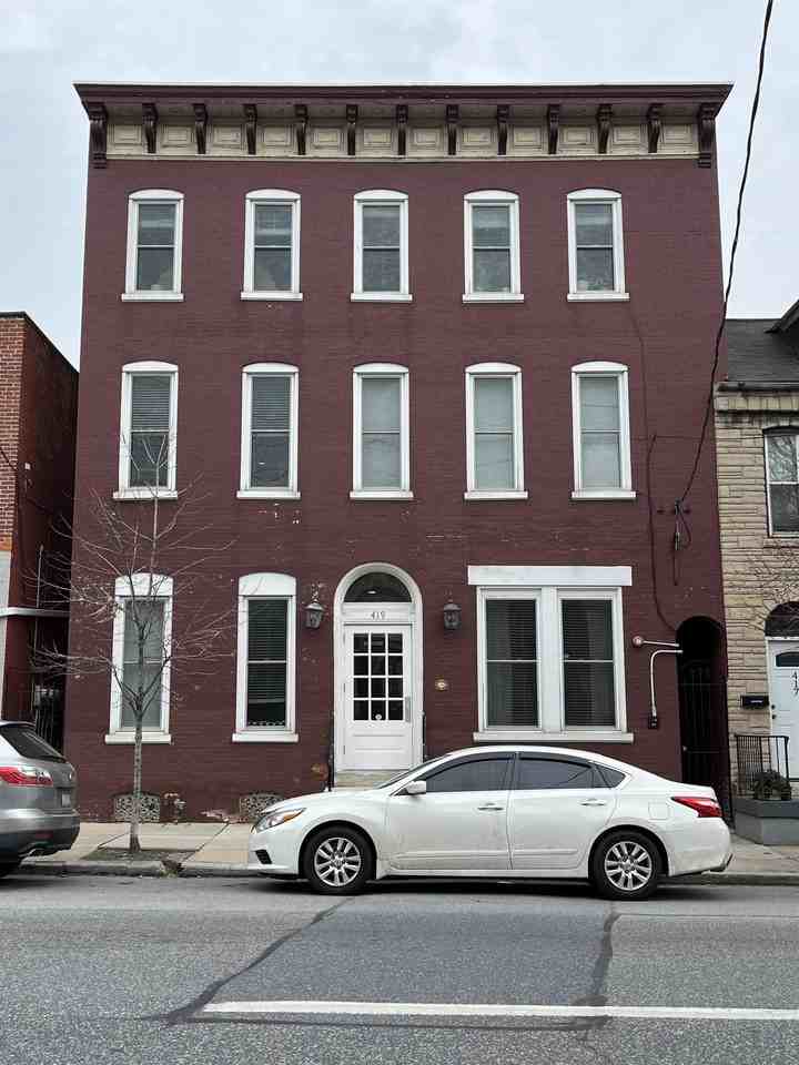 419 North Queen Street - Photo 3 of 26