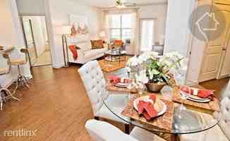 featured image of 10900 Lakeline Mall Drive #142