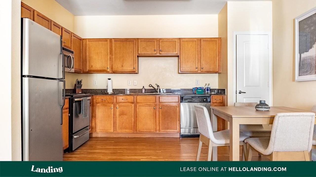 625 East Stassney Lane - Photo 7 of 50