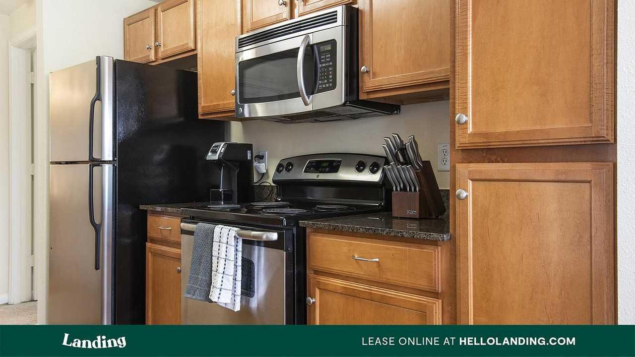 625 East Stassney Lane - Photo 6 of 50