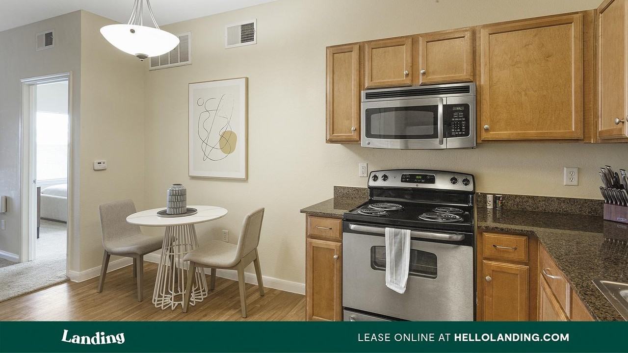 625 East Stassney Lane - Photo 7 of 50